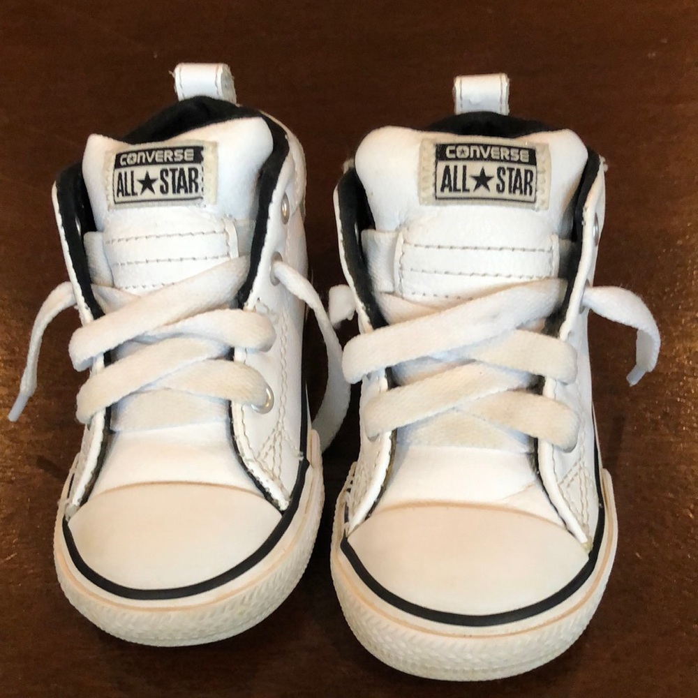 Converse All Star shoes size 8  upper leather